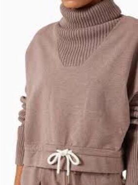 Varley Mauve Ribbed Turtleneck Drawstring Sweater